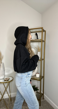 AMARA CROPPED HOODIE