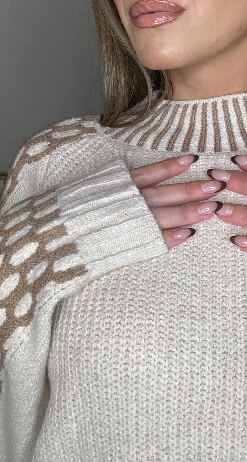 NEUTRAL GAL SWEATER TOP
