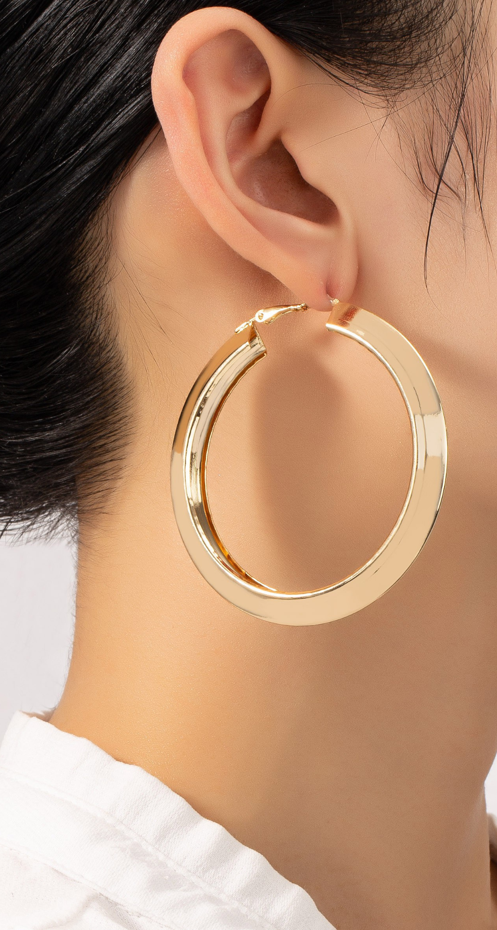 LARGE CHUNKY HOOPS